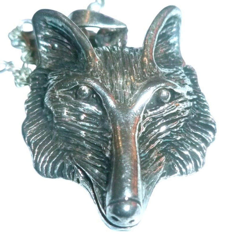 Vintage Silver Tone Wolf Head Pendant Necklace Antiqued Link Chain 18 Inch‎